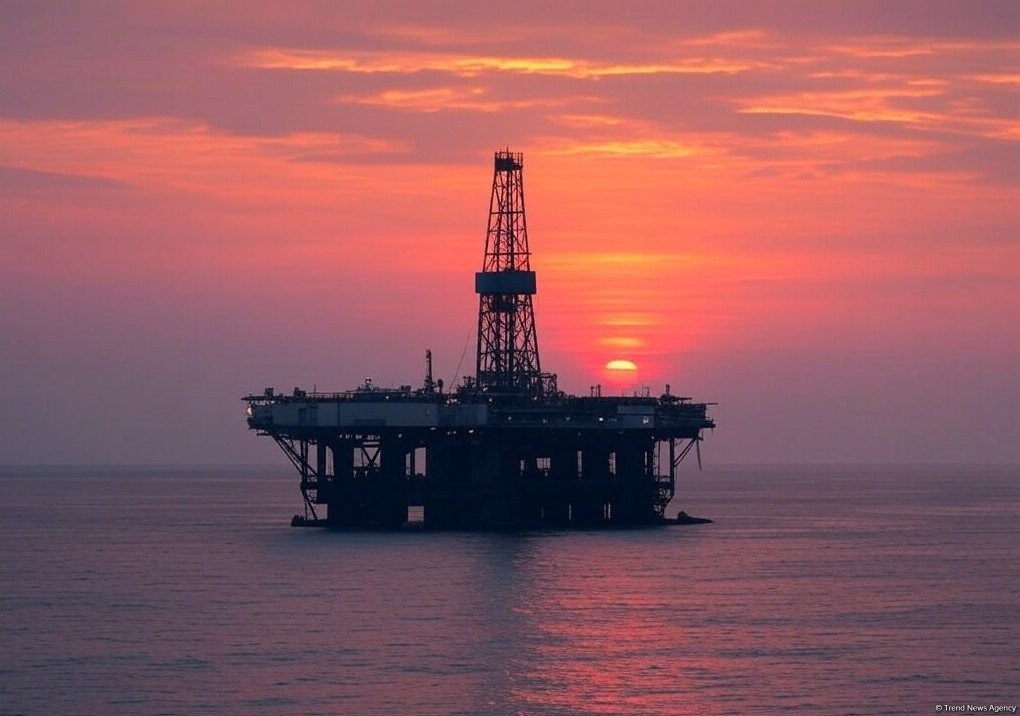 Azerbaijani oil drops in price