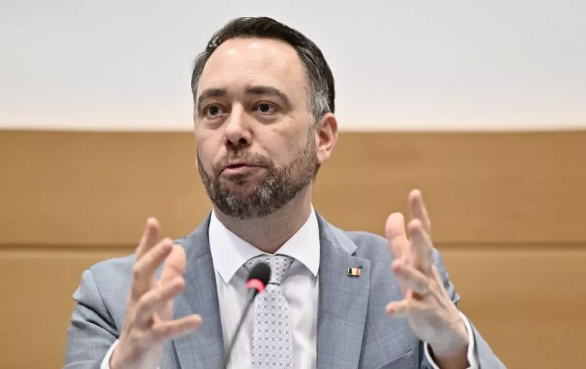 Belgium urges "coalition of the willing" to keep Russian assets frozen
