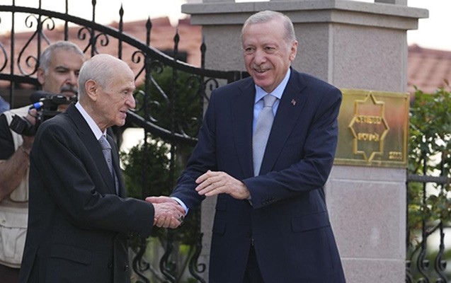 Ərdoğan Bahçelini evində ziyarət etdi -