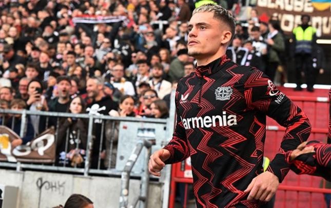 “Real” və “Mançester Siti”nin təklifini qəbul etmədi