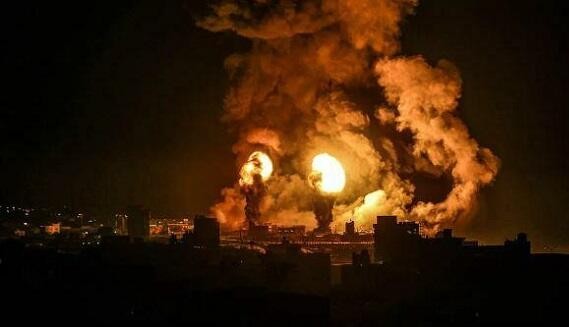 Fire breaks out at motorcycle factory in Iran