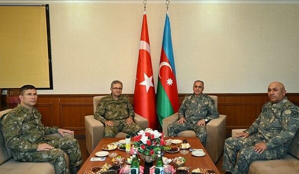 Hikmet Mirzayev meets Turkish ommander