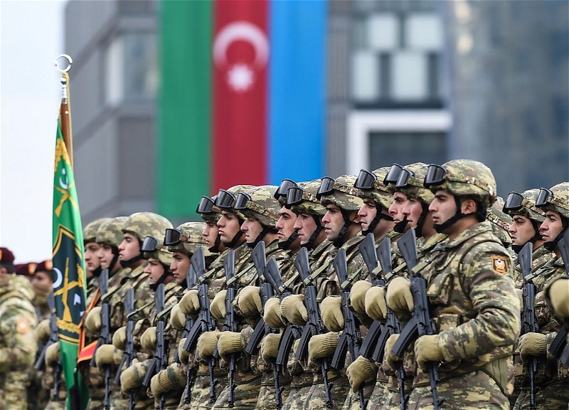 Продлен срок приема на сверхсрочную действительную военную службу в азербайджанской армии