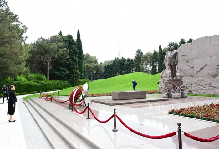 Moroccan Princess pays tribute to Azerbaijan’s National Leader Heydar Aliyev