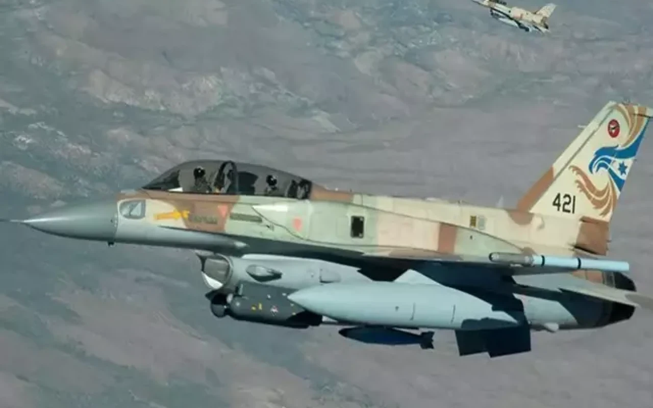 İsrail öz ərazisini bombaladı