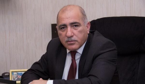 Pənah Hüseyn Partiya sədrliyindən istefa verdi