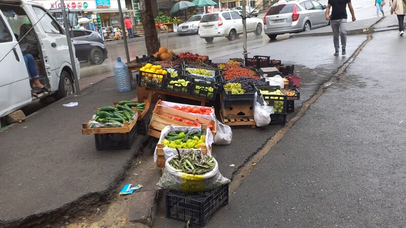 Rayon yollarında küçə ticarəti qadağan edilə bilər