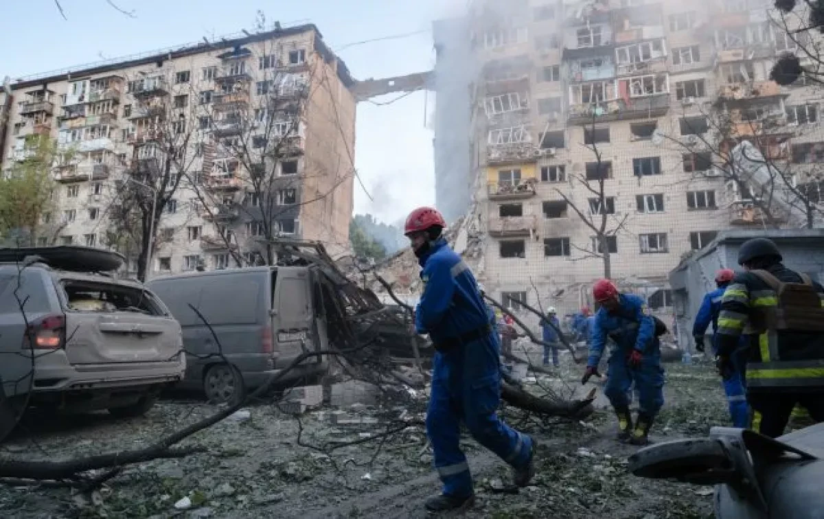 Russian strikes in Kyiv kill 14, including foreign national
