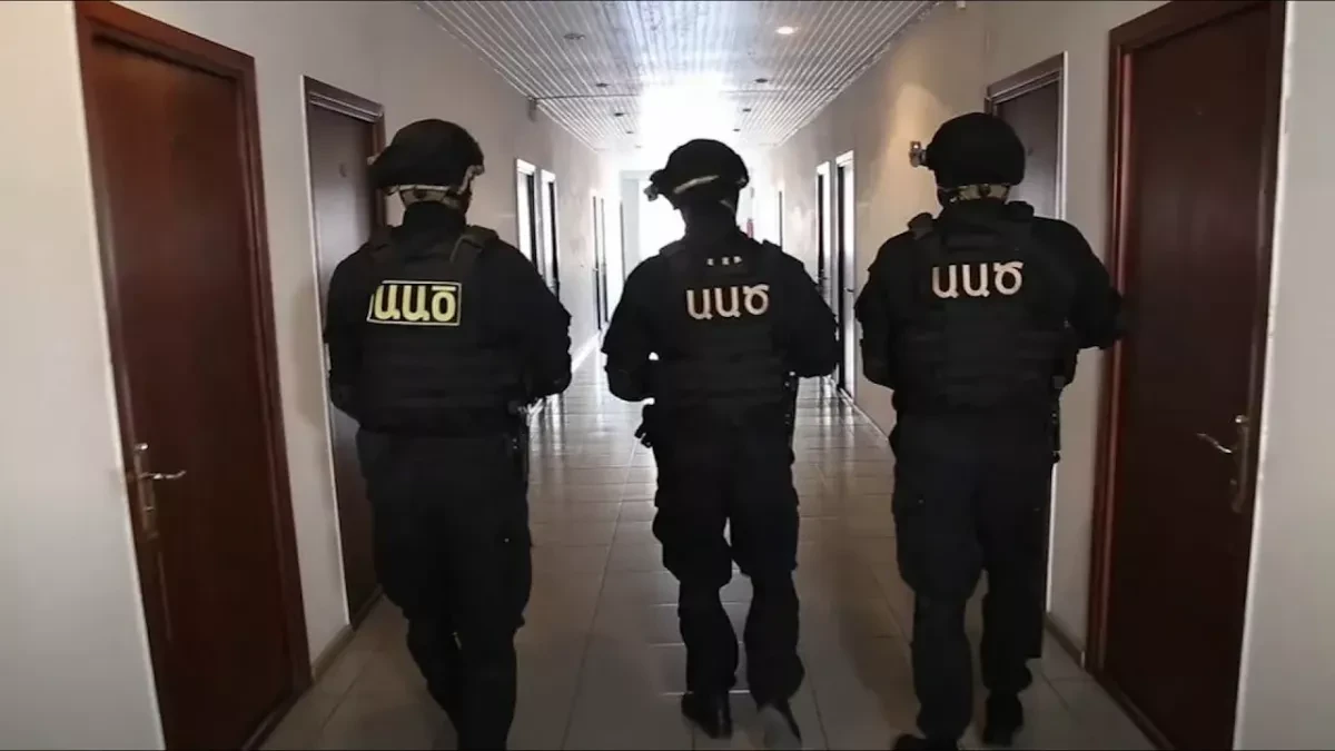 Armenian security forces raid homes of Dashnaktsutyun members