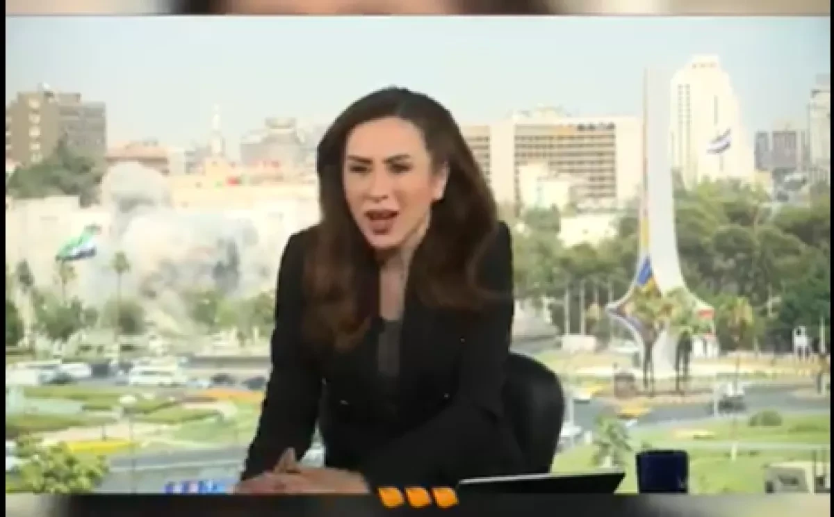 Israeli strike on Syrian General Staff captured live on local TV VIDEO