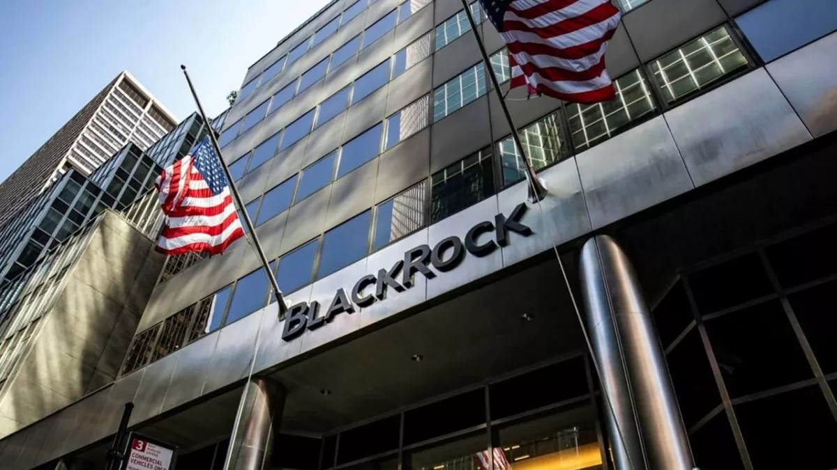 Bloomberg: US investment bank pauses Ukraine recovery fund after Trump win