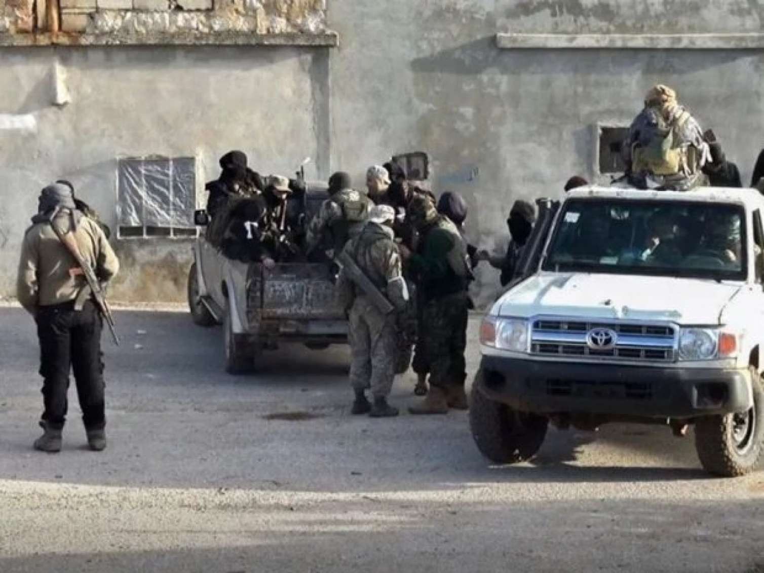 Suriyada druzlarla silahlı toqquşmalarda 940 nəfər həyatını itirdi