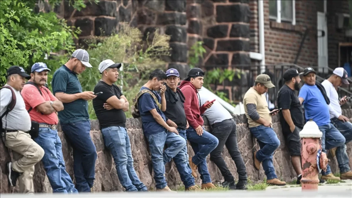 Trump ends bond hearings for undocumented immigrants, expands detention