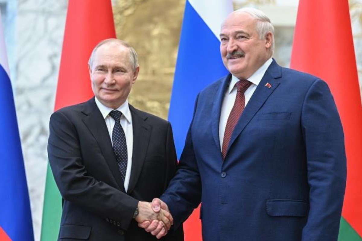 Лукашенко летит к Путину