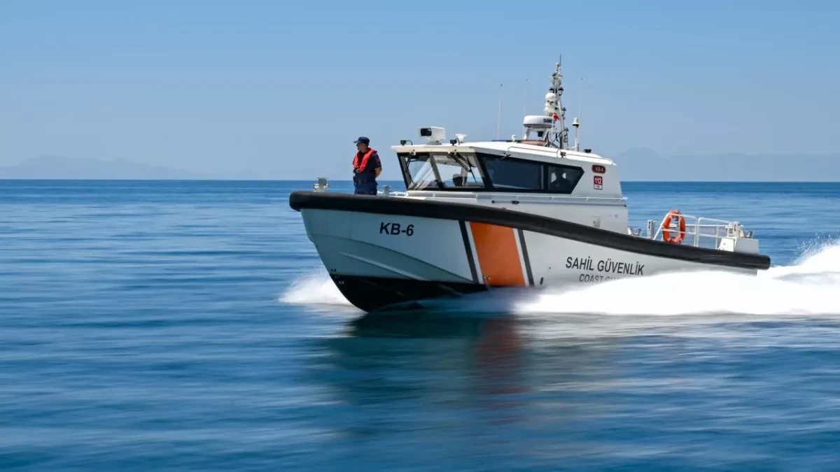 Boat capsizes in Türkiye’s Muğla province, two children missing