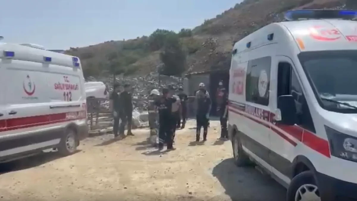 Workers trapped in mine after collapse in Türkiye's Elazığ