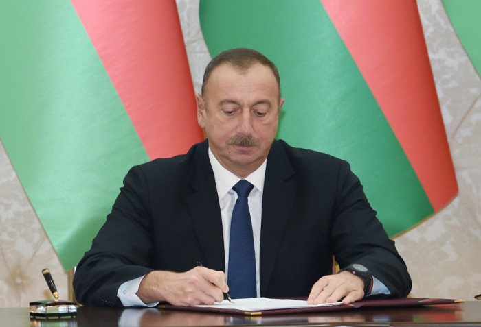 President Ilham Aliyev awards State Border Service personnel