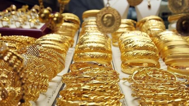 Gold hits a new record