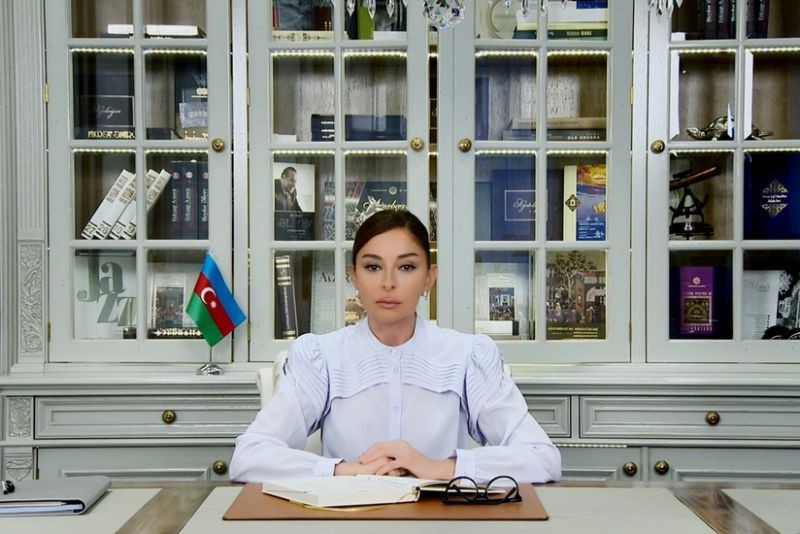 Мехрибан Алиева поделилась публикацией по случаю Дня государственного суверенитета