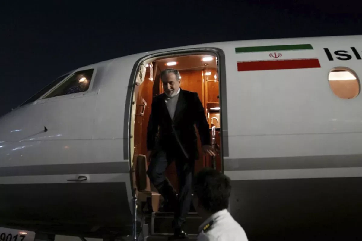 Iranian FM travels to Doha for OIC meeting