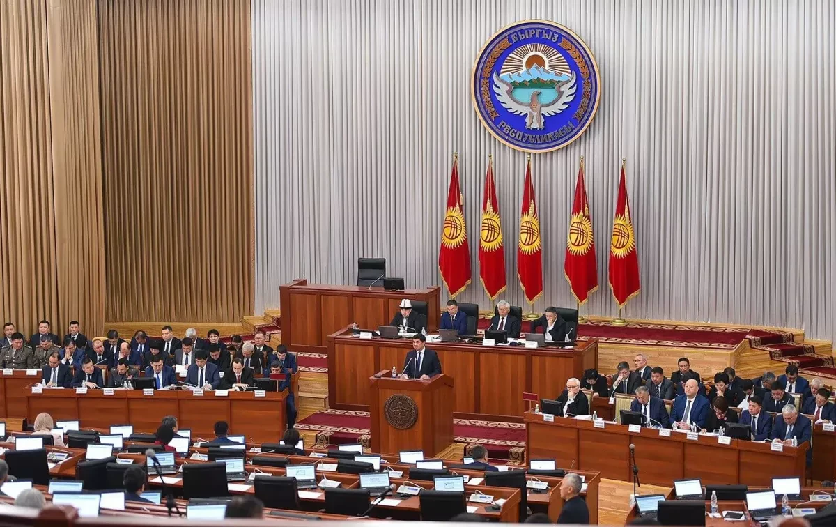 Kyrgyz Parliament votes to dissolve itself ahead of early elections