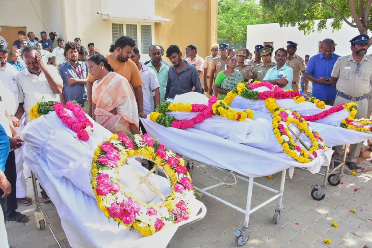 Stampede at Indian rally kills 40, injures over 120