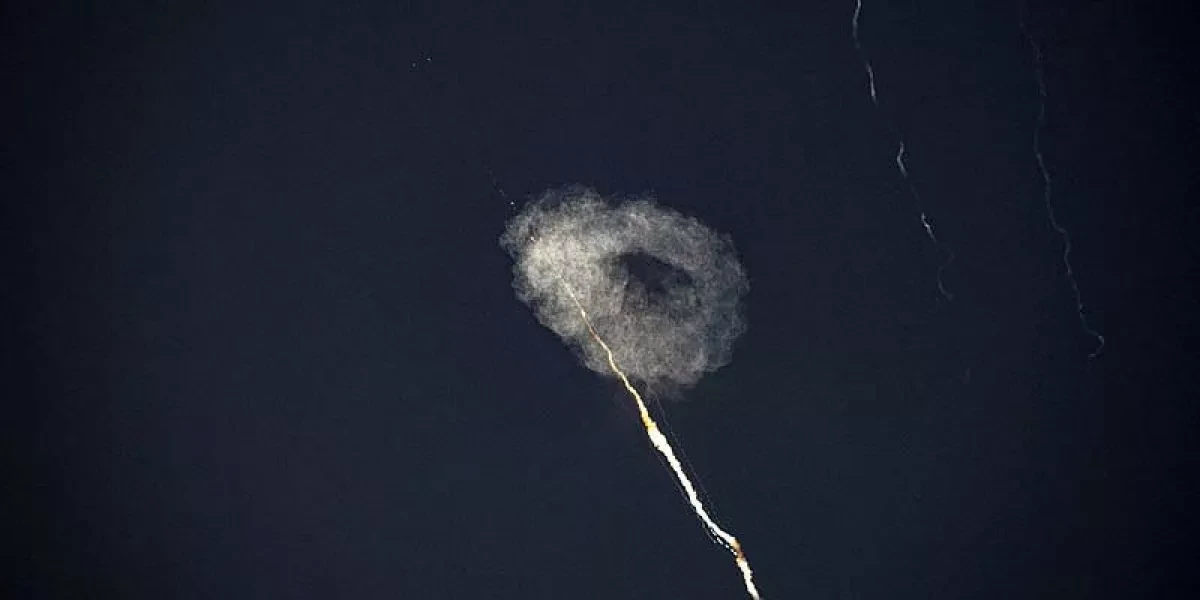 Yemeni rockets explode over Saudi Arabia before Israeli intercept