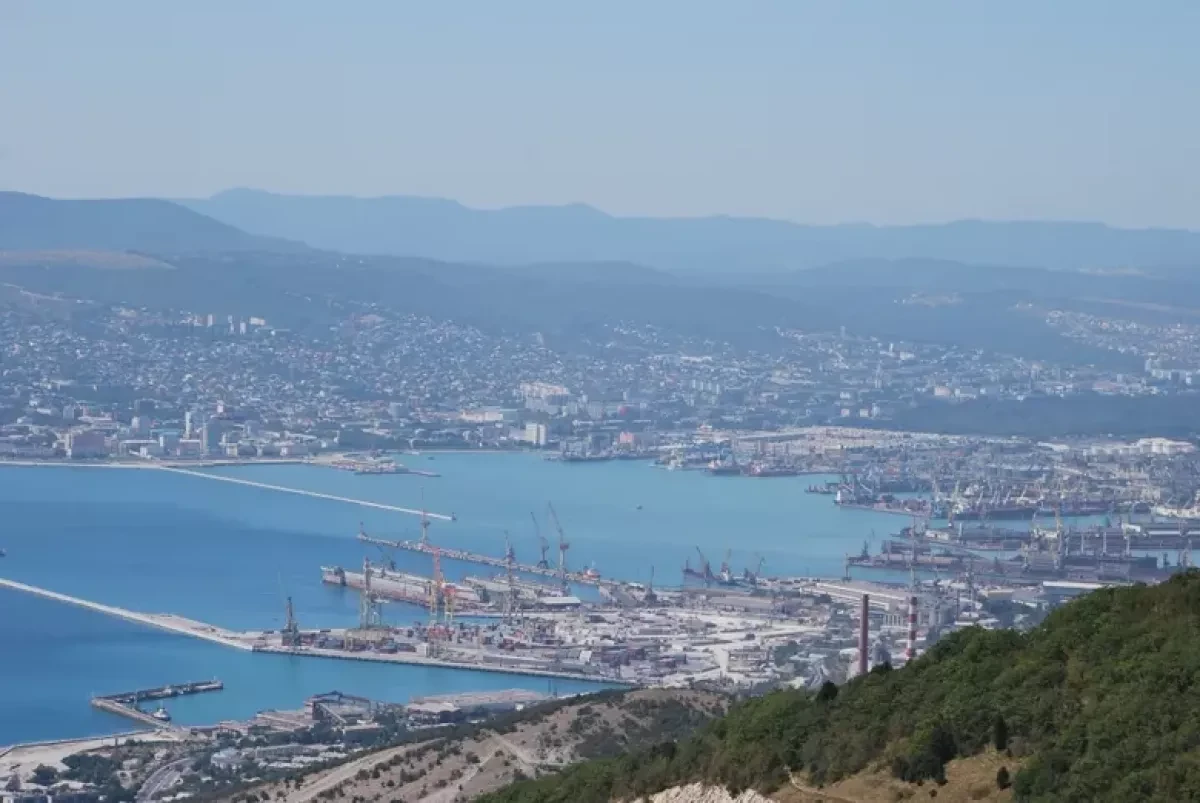 Media: Ukrainian naval drones hit Russia's oil hubs in Tuapse, Novorossiysk VIDEO
