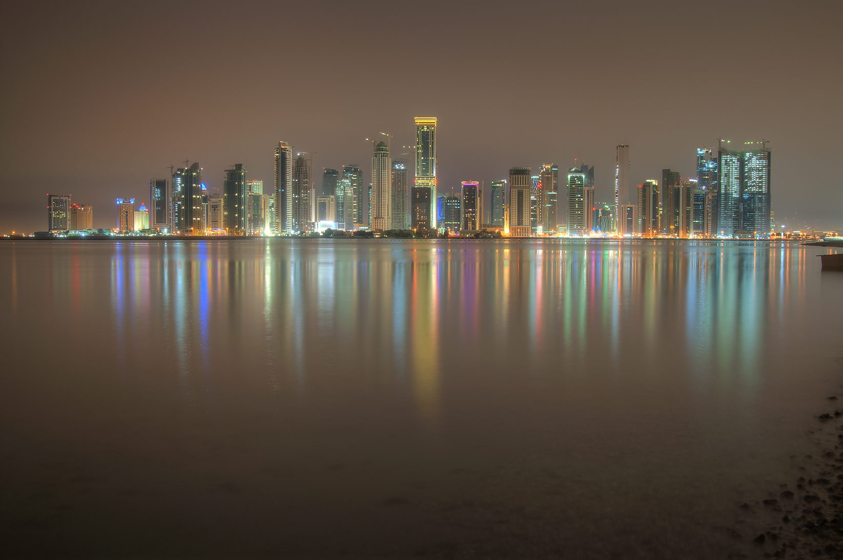 Qatar condemns Israeli attack on Hamas