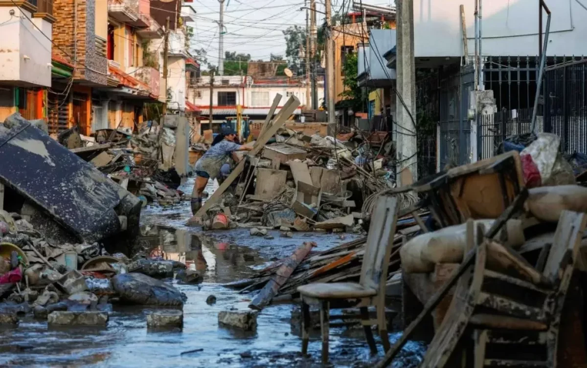 Severe flooding kills 72 in Mexico, thousands displaced across five states photo