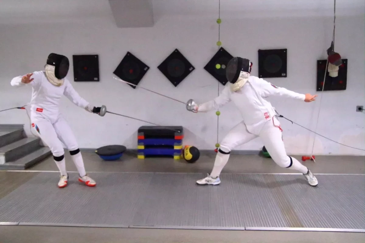 CIS Games: Azerbaijani sabre fencers win bronze medals