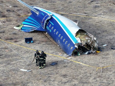Azerbaijan spotlights ongoing probe into AZAL plane mishap