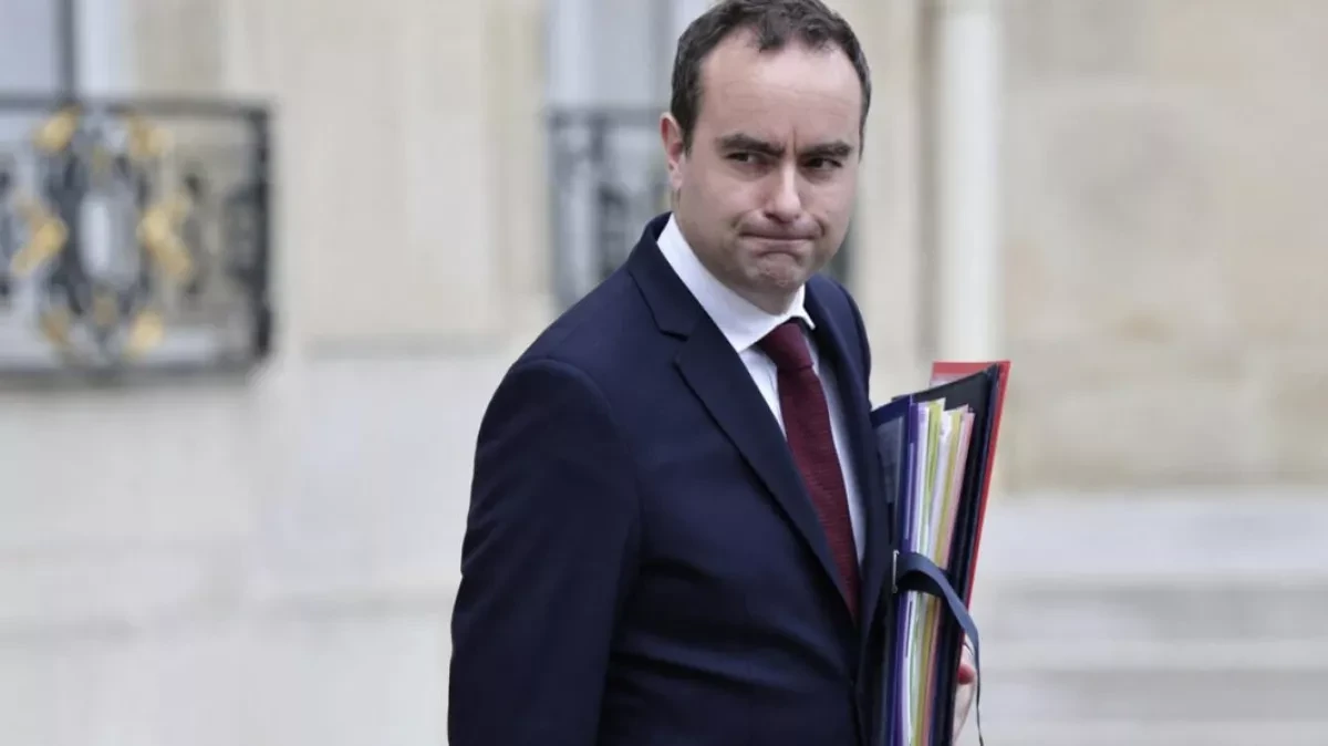 French PM aims to refill budget through tax on rich citizens