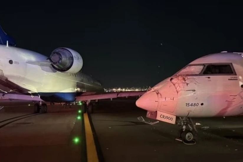 Two Delta jets collide while taxiing at LaGuardia in New York