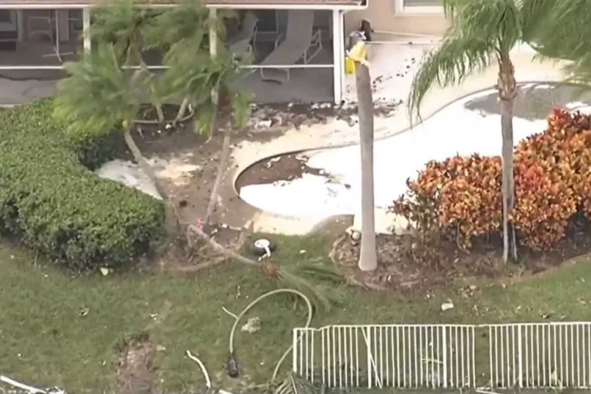 Plane on Jamaica relief mission crashes in Florida, killing two