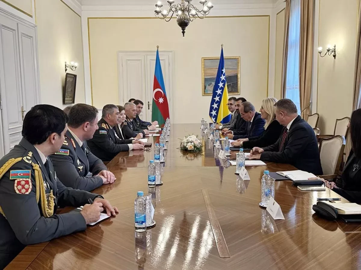 Azerbaijani defence minister visits Bosnia and Herzegovina PHOTO