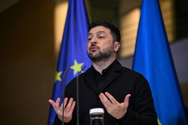 Зеленский захотел прекращения огня на два месяца ради референдума
