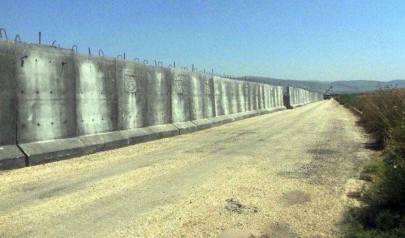 Latvia completes fence along Russian border