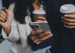 Telefonumuz nəyi izləyəcəyimizi necə bilir?