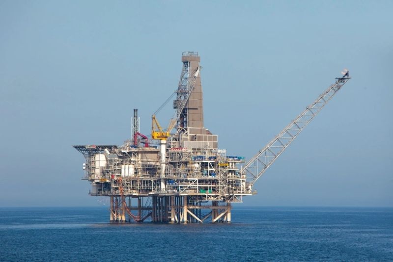 С платформы "Западный Чыраг" до сих пор добыто более 1 млрд баррелей нефти