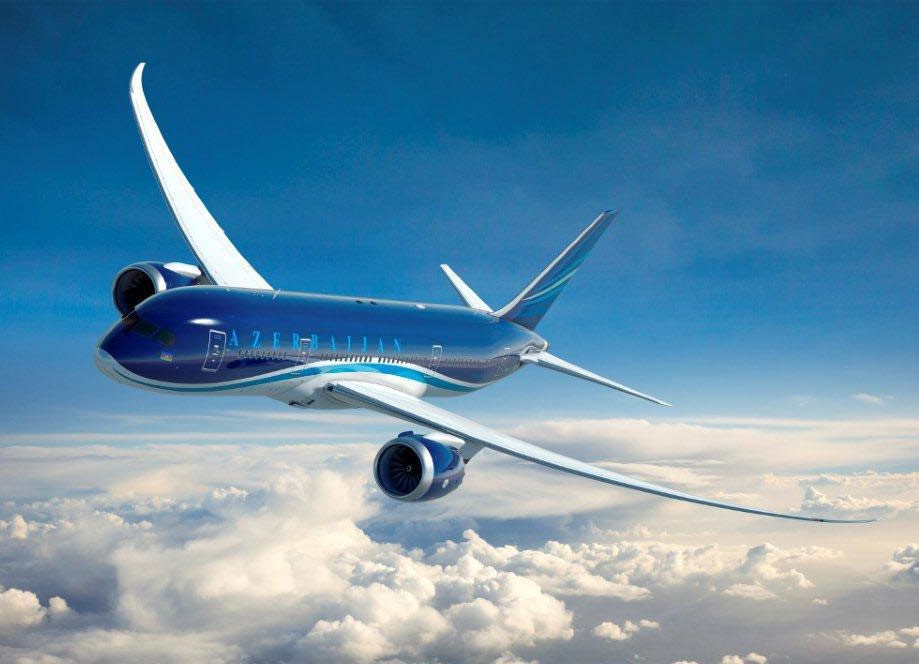Подробности инцидента в самолете AZAL