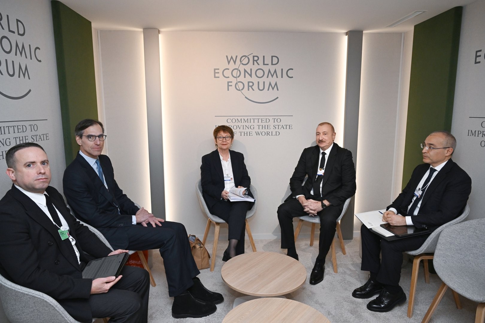 President Ilham Aliyev meets with President of European Bank for Reconstruction and Development in Davos