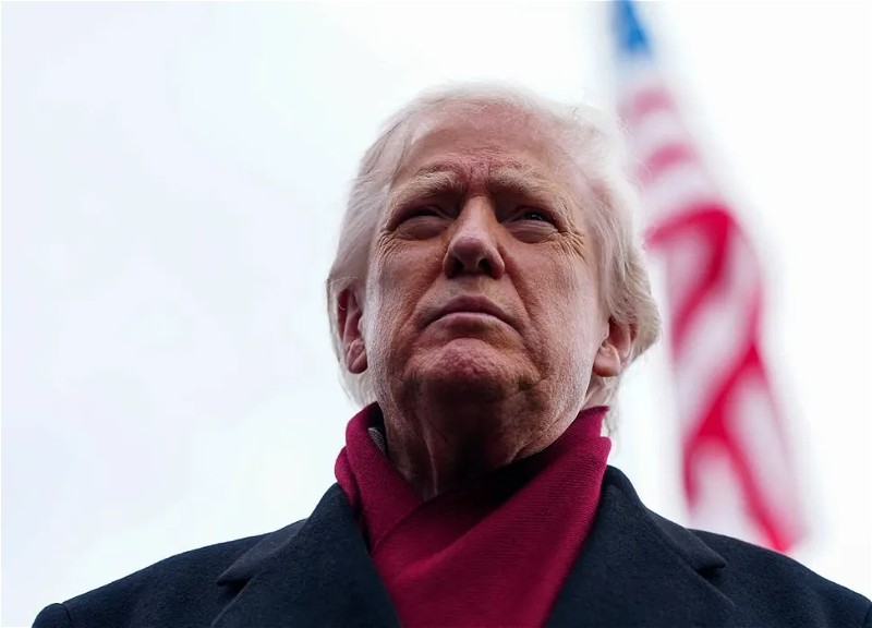 Трамп репостнул изображение, на котором он курит кубинскую сигару - ФОТО
