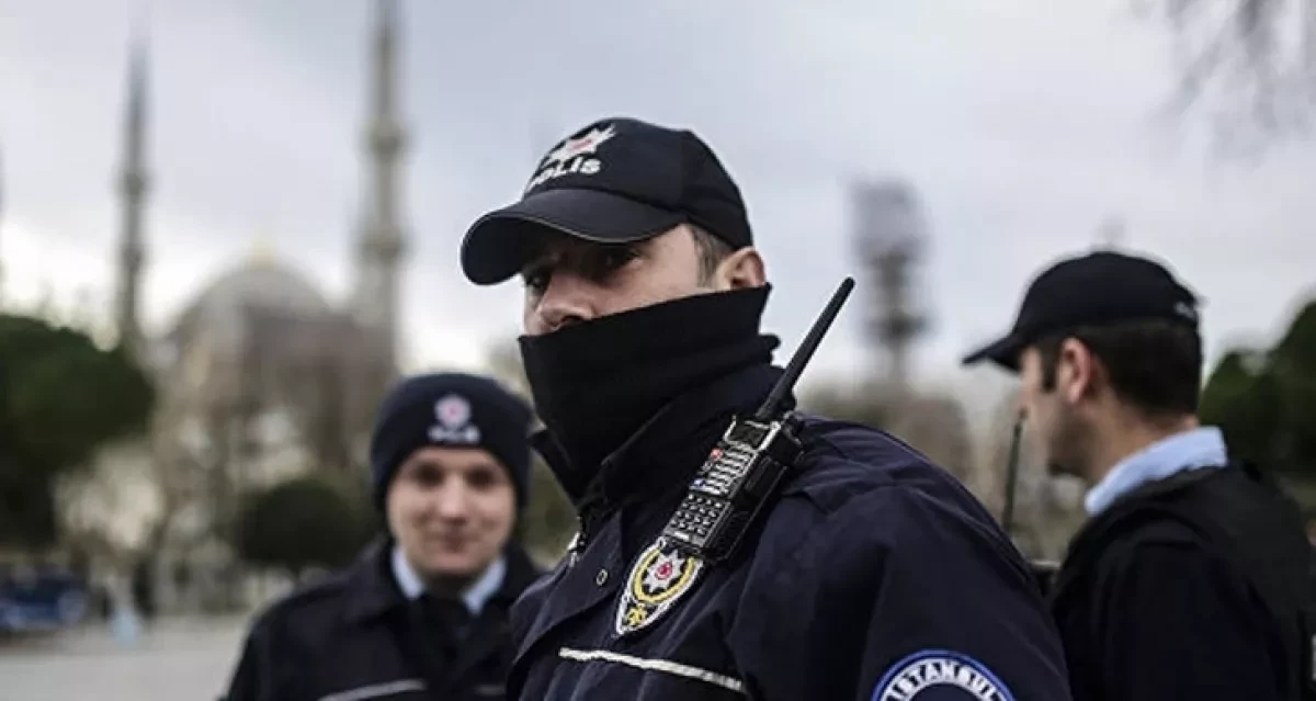 Nationwide raids over two weeks lead to 63 FETÖ arrests in Türkiye