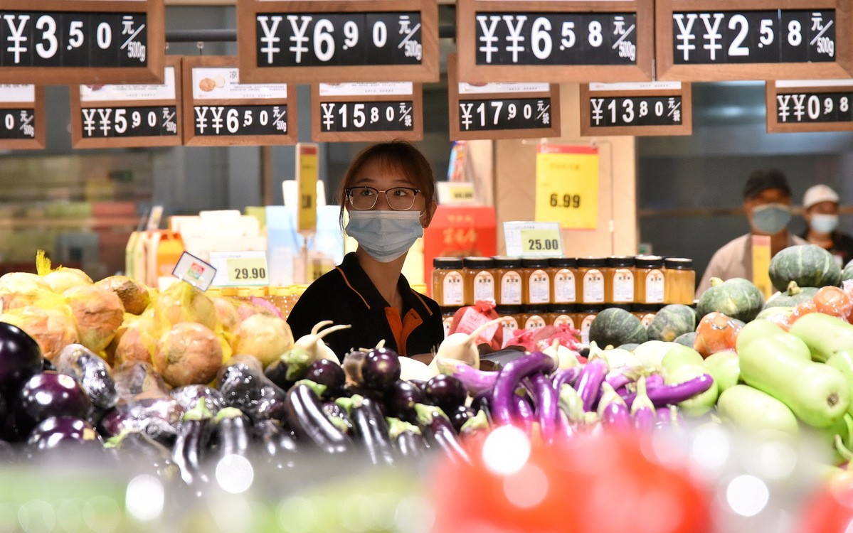 China reports narrower drop in factory gate prices in January 2026