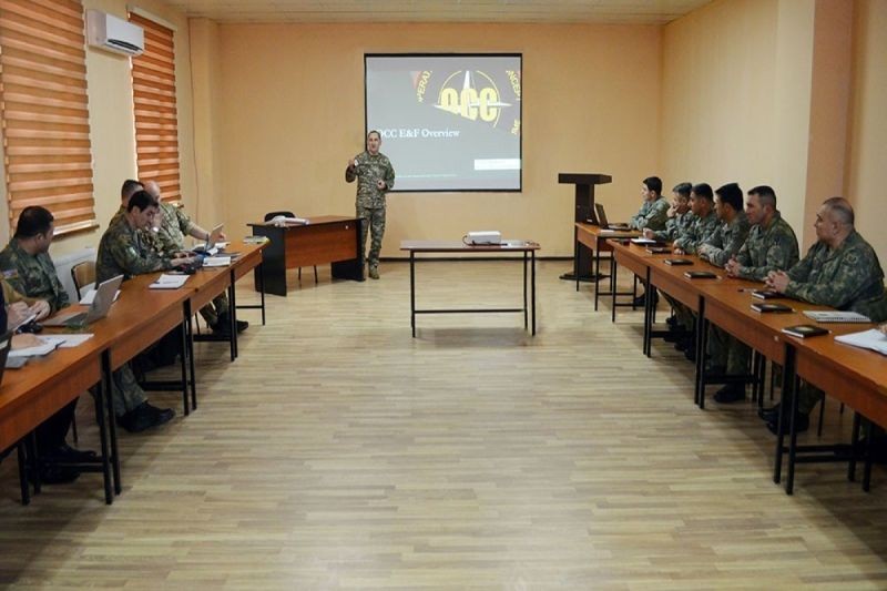В Баку проходит консультативная встреча с делегацией НАТО