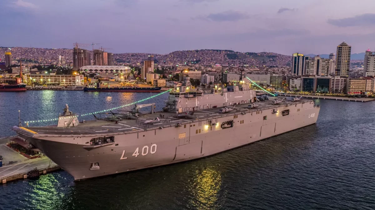 Türkiye’s flagship drone carrier hits Rotterdam for NATO exercise VIDEO