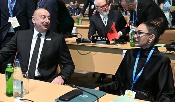 Президент и Первая леди на открытии Анталийского форума