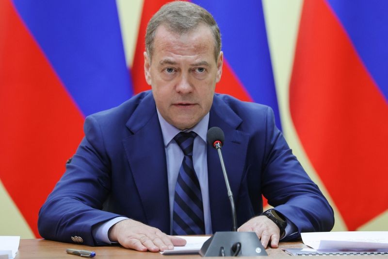 Медведев заявил, что Европа хочет «кончины России»