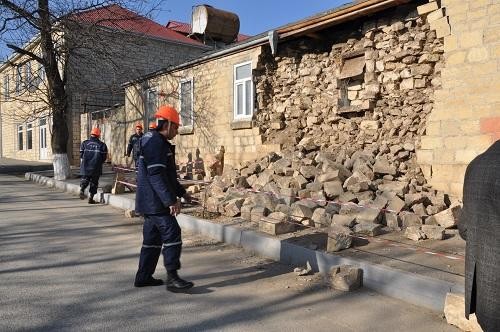 Есть ли пострадавшие от сильного землетрясения на Каспии?